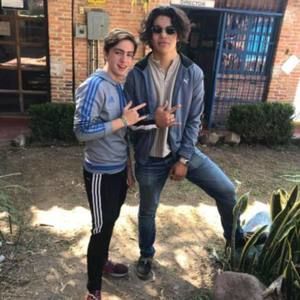 Meet your Posher, Roman